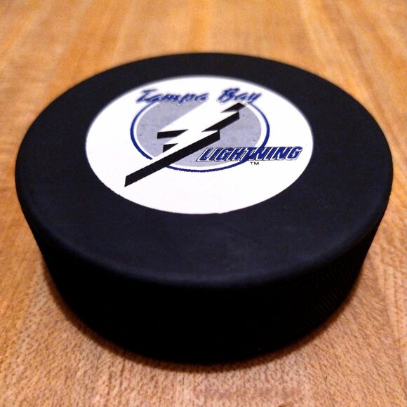 Vintage Tampa Bay Lighting NHL Hockey Puck Made In Czechoslovakia Official - Picture 7 of 10